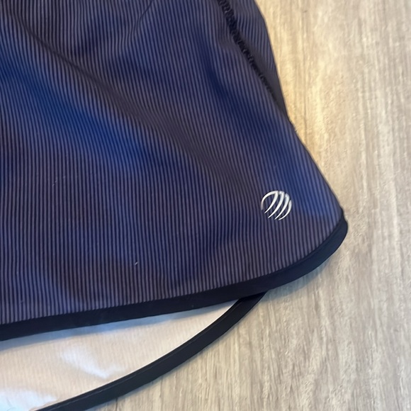 MPG Shorts - Picture 3 of 11